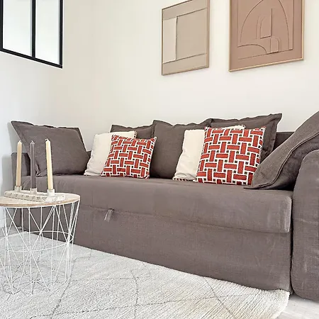Apartment Falso *