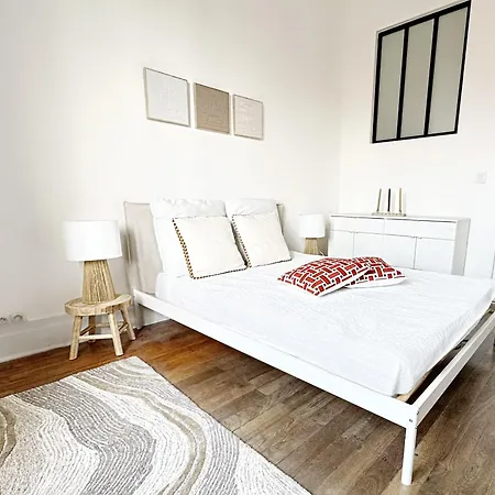 Falso Apartment Villeurbanne