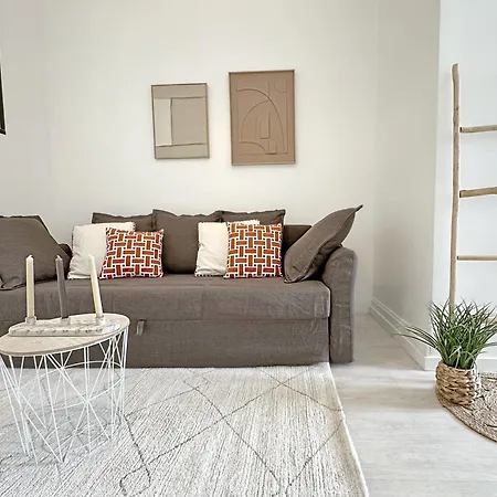 Apartment Falso *